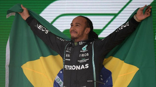 F1 LIVE: Lewis Hamilton closes in on Max Verstappen for title