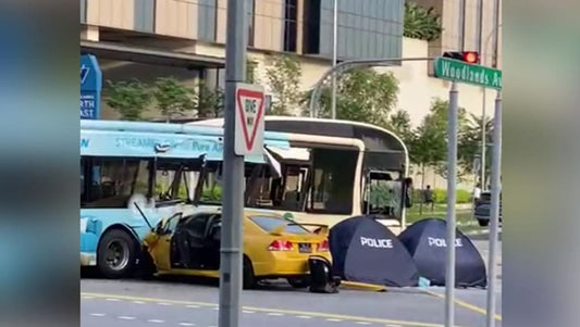 2 dead after car and bus collide at Woodlands junction