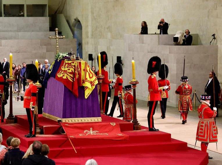 Queen Elizabeth's funeral: Her final journey from Westminster Abbey to Windsor