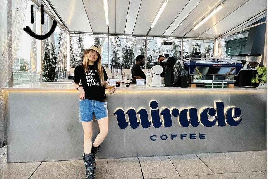 Hong Kong singer Joey Yung’s first stop in Singapore was JJ Lin’s Miracle Coffee