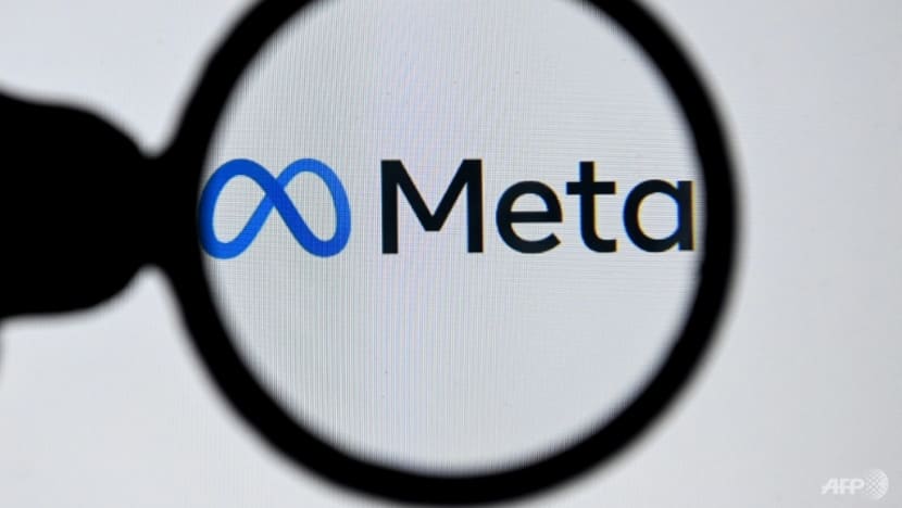 Commentary: Is Meta stock plunge a sign the tech bubble will burst?