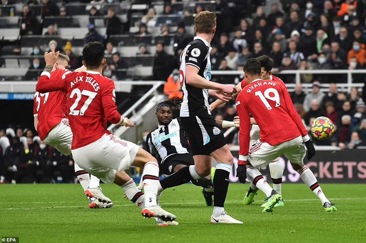 Manchester United escape Newcastle with a point after a dismal display