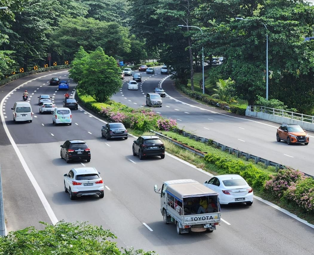 COE prices for all categories fall; Category B tumbles 15.4% to S$110,001